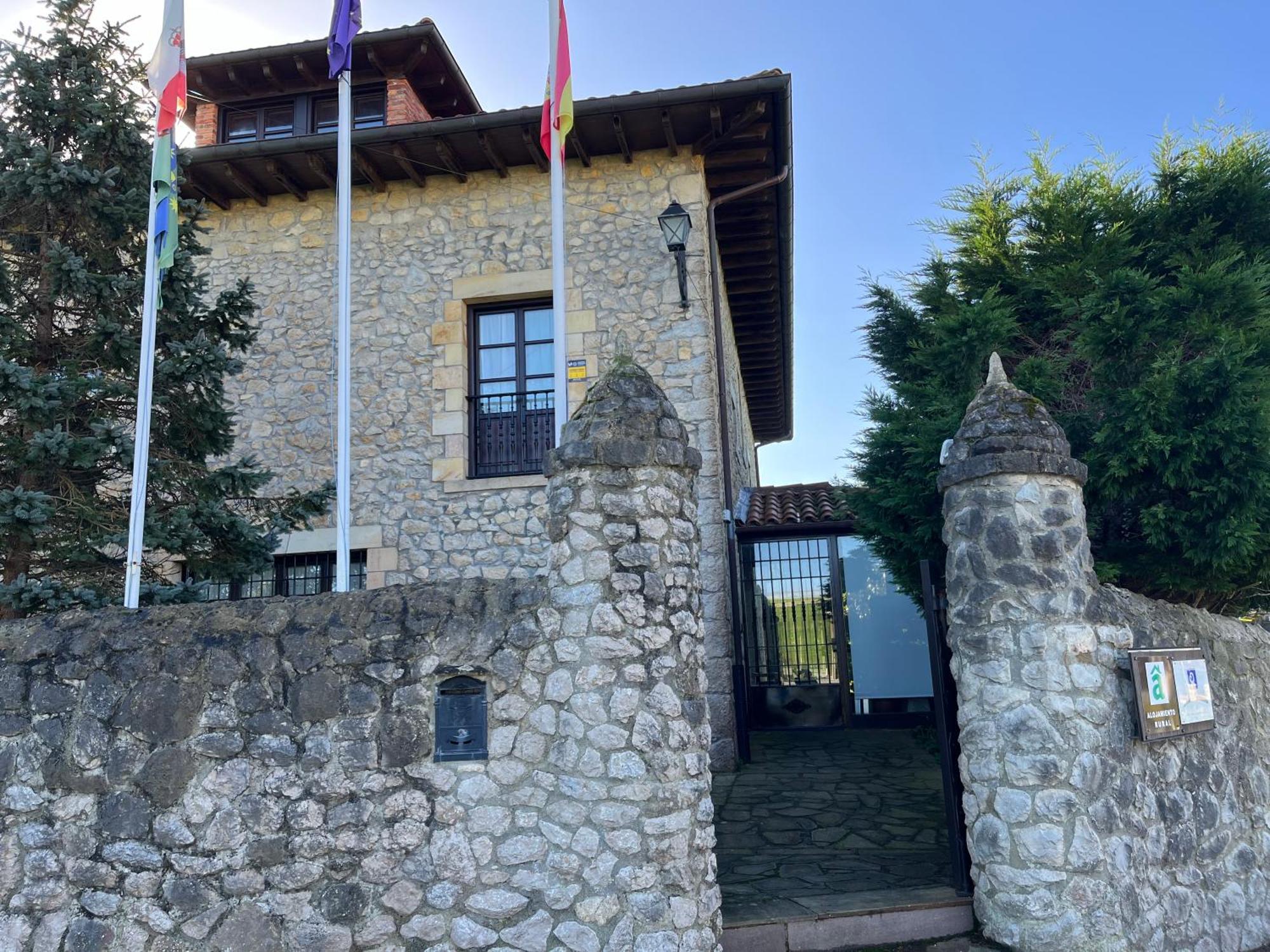 Posada San Tirso Toñanes Eksteriør billede